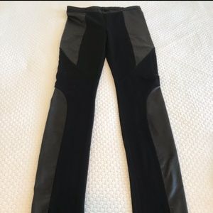 BCBG -Small leather and material leggings